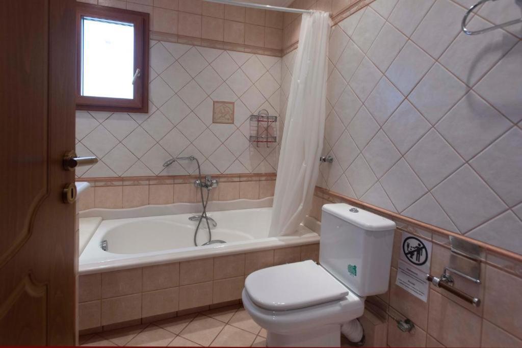 Tragana Villa エクステリア 写真