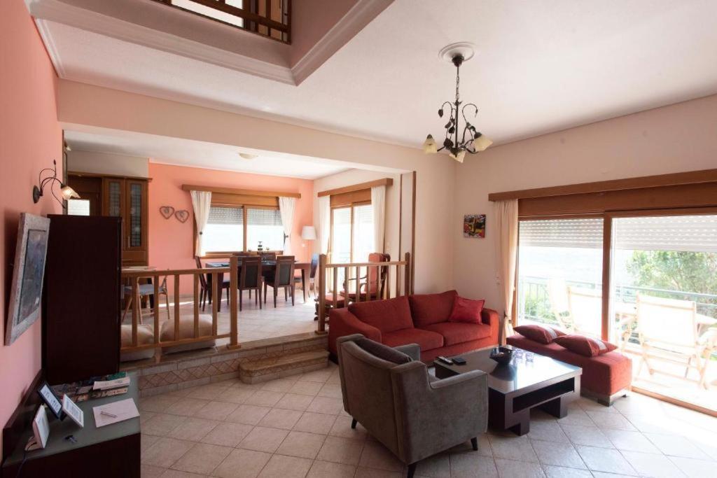 Tragana Villa エクステリア 写真